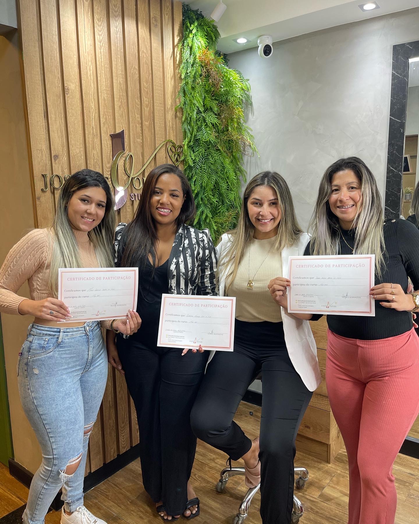 0F76D2C7-09B6-4E6A-B147-39FB220561C0